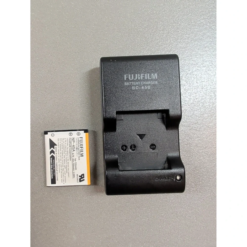 Olympus Stylus 840 8.0MP Digital Camera Black 5x Optical Zoom Kit with Case - Picture 11 of 14
